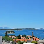 Ivusic * Hvar Town